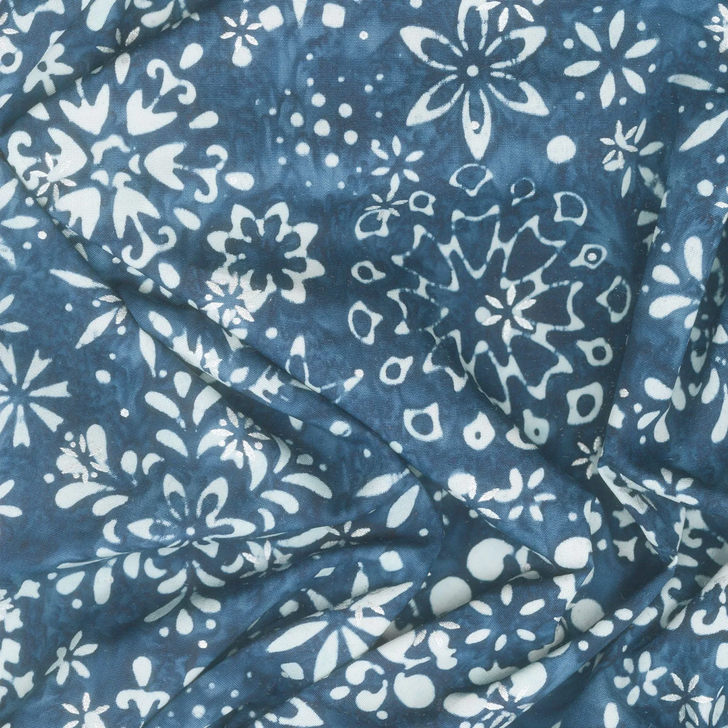 Artisan Batiks - Snowscape Snowflakes Nightfall Metallic Yardage