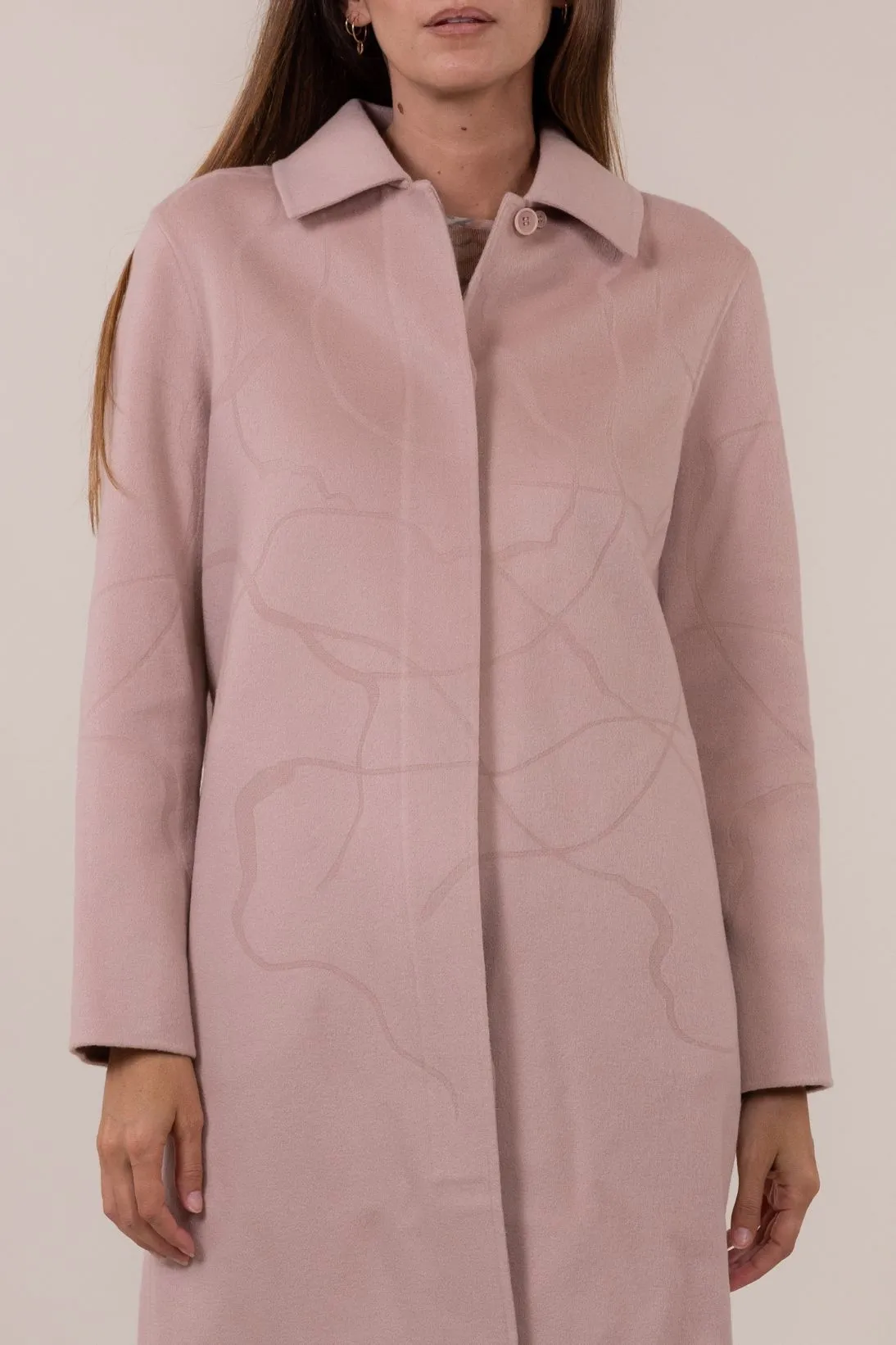 EMBOSSED COAT