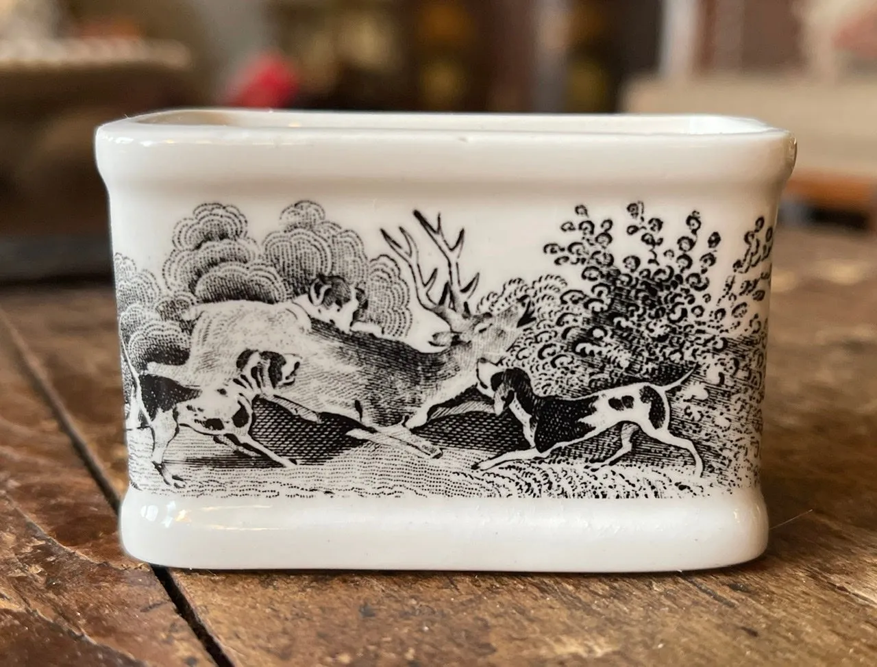 Villeroy & Boch Black Transferware Napkin Ring Hunt Scene Deer Dog Very Hard to Find